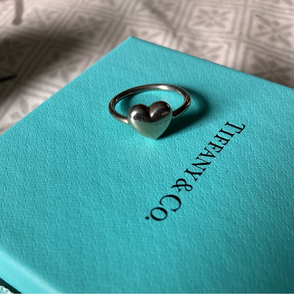 Authentic Tiffany & Co. Necklace pendant and ring. - Picture 6 of 7